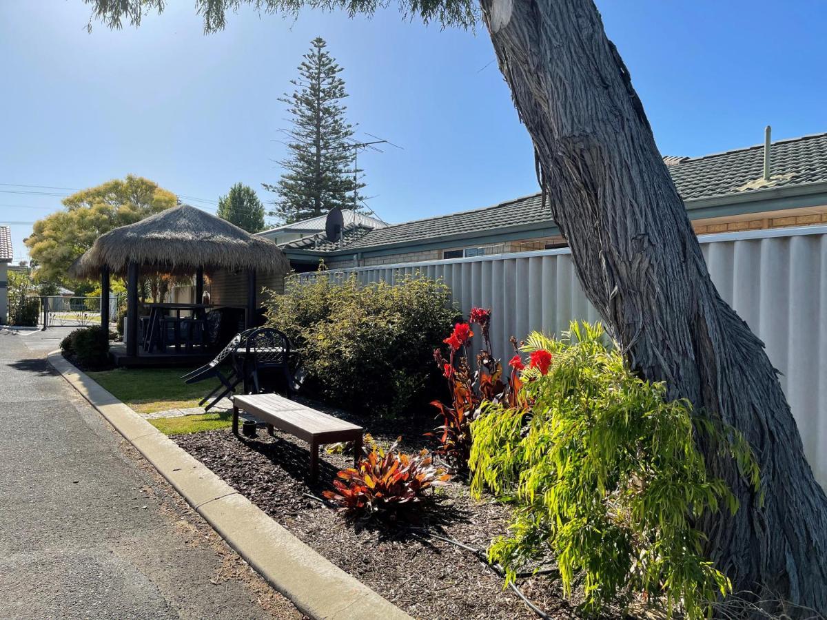 Busselton Gale Street Motel & Villas Extérieur photo