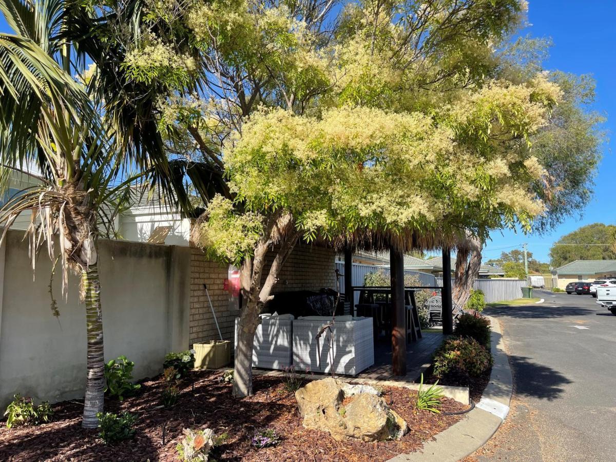 Busselton Gale Street Motel & Villas Extérieur photo