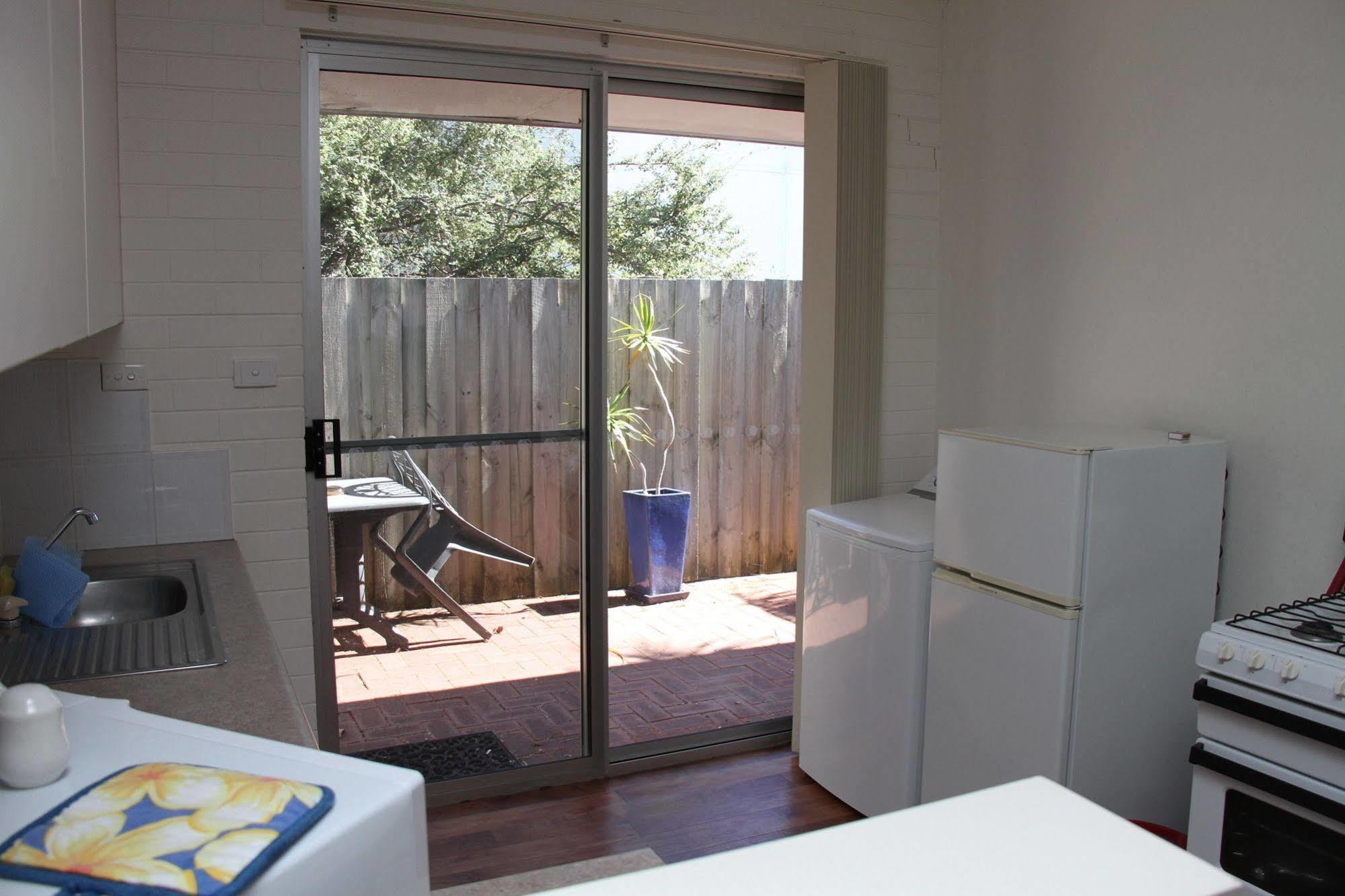 Busselton Gale Street Motel & Villas Extérieur photo