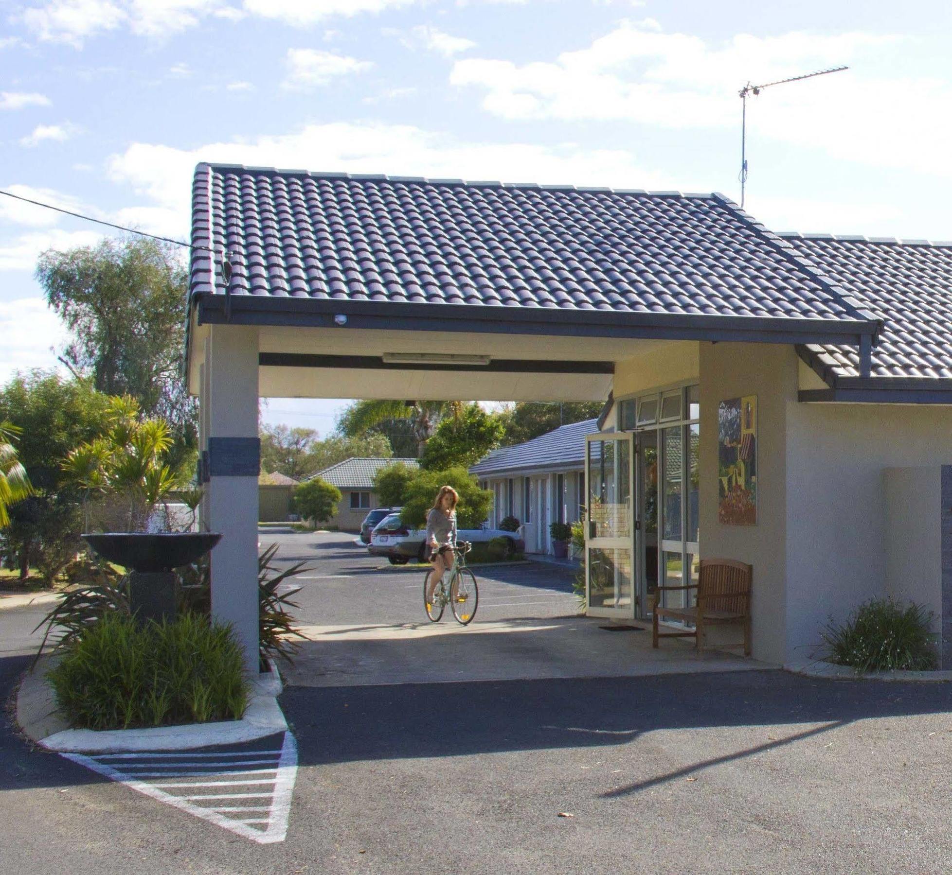 Busselton Gale Street Motel & Villas Extérieur photo