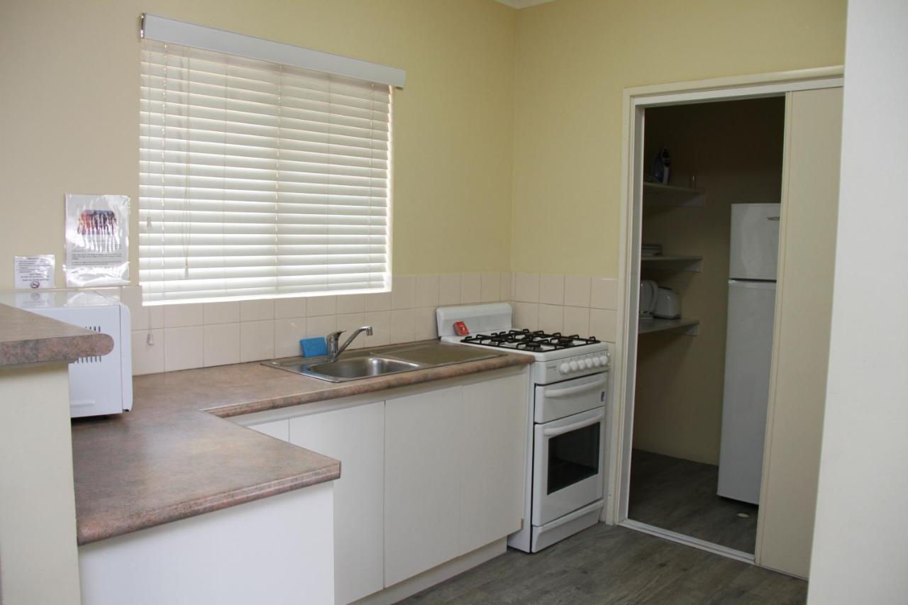 Busselton Gale Street Motel & Villas Extérieur photo